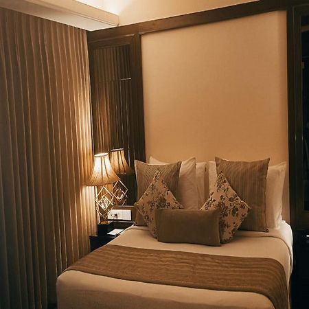 Hotel Home In By Amrik Sukhdev ソニパット エクステリア 写真