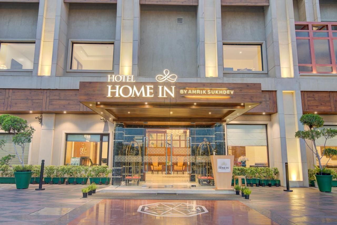 Hotel Home In By Amrik Sukhdev ソニパット エクステリア 写真