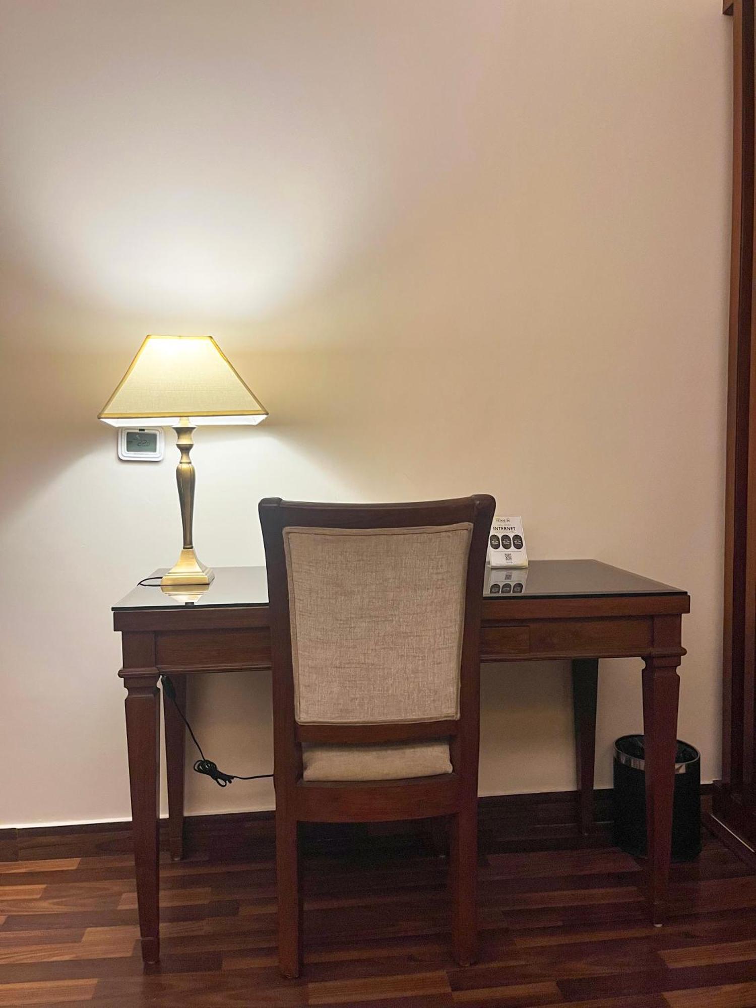 Hotel Home In By Amrik Sukhdev ソニパット エクステリア 写真